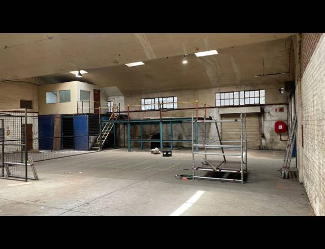 4,834M² WAREHOUSE TO LET IN ALRODE